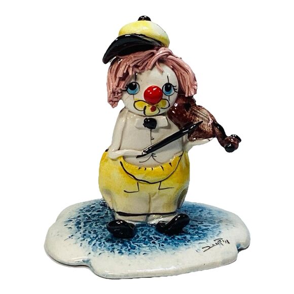 Vintage Signed ZamPiva Art Pottery Spagetti Musician Clown Italy 3.75 - Picture 2 of 7